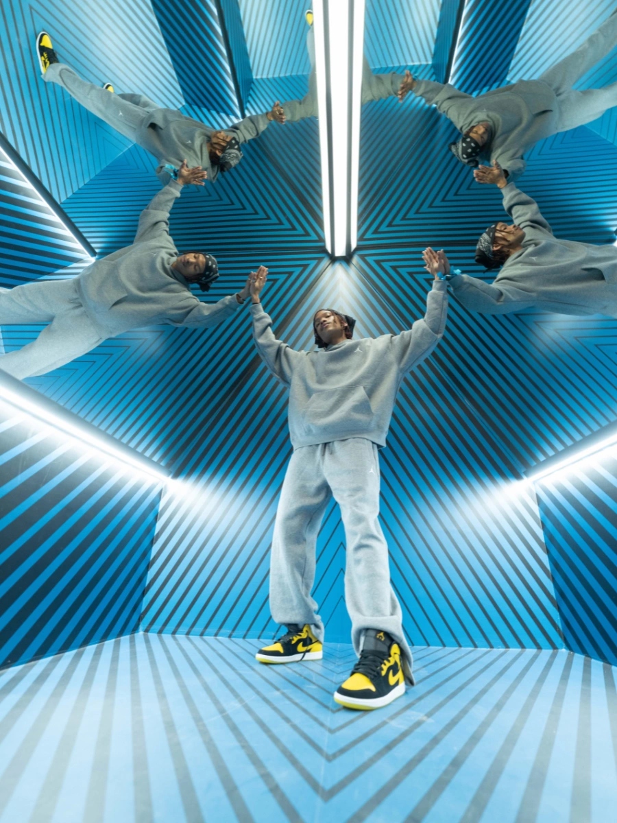 900x1200 Tel Aviv Clone room