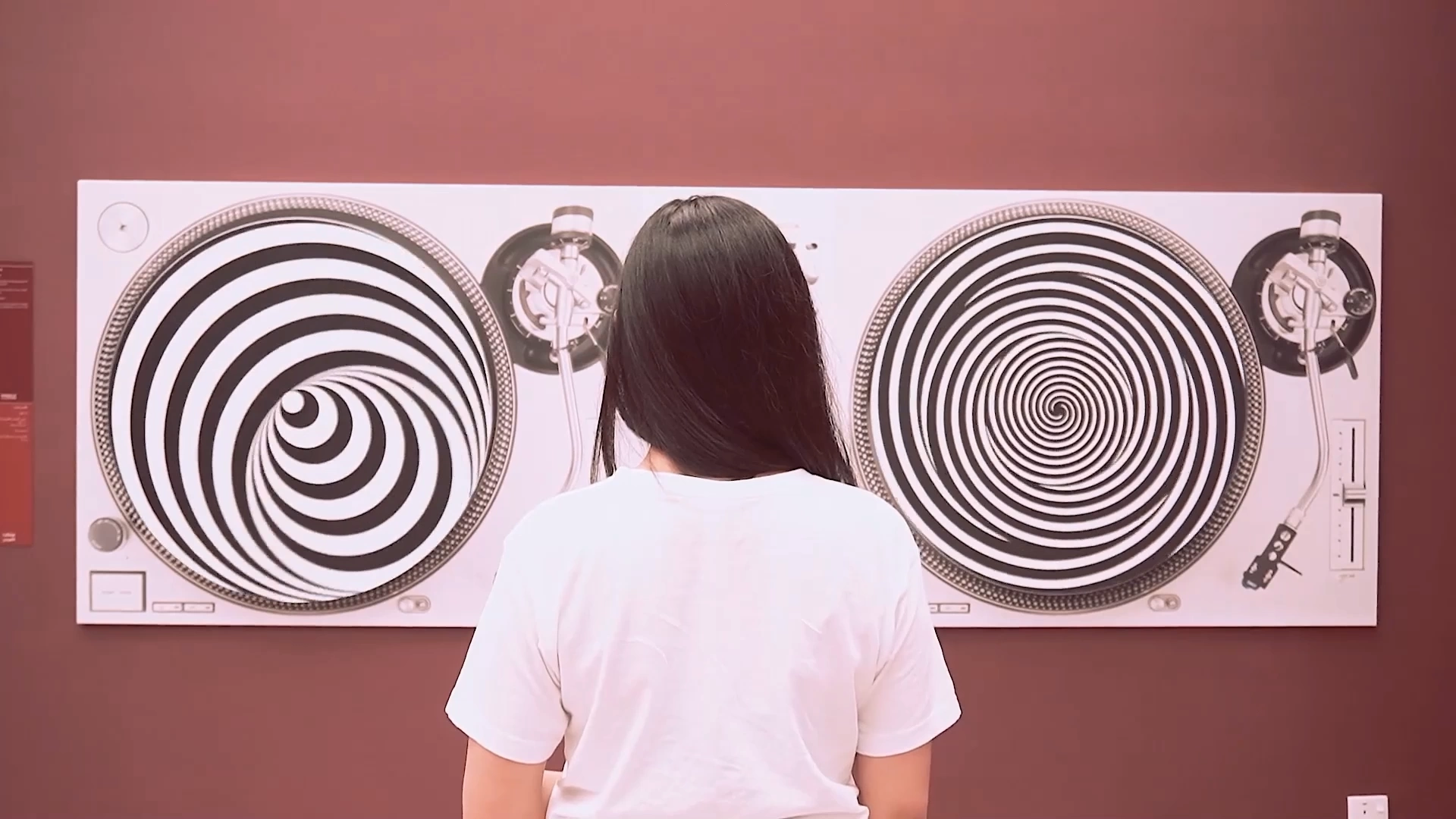 moi home about video poster city country 1920×1080